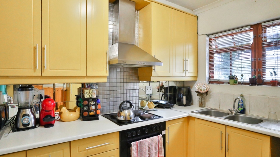 3 Bedroom Property for Sale in Wynberg Western Cape